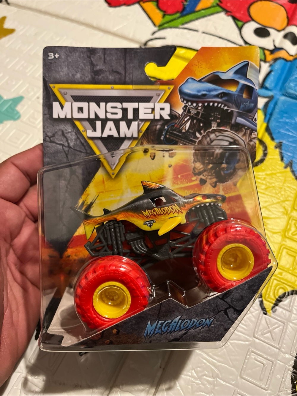 MONSTER JAM MONSTER TRUCKS SERIES 2 MEGALODON 1:64 SCALE DIECAST TRUCK NEW